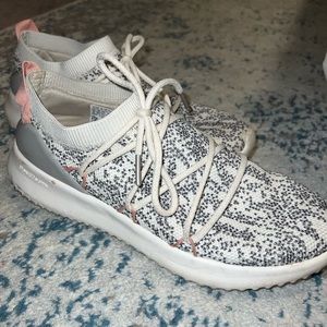 Adidas Ultimamotion Running Shoes